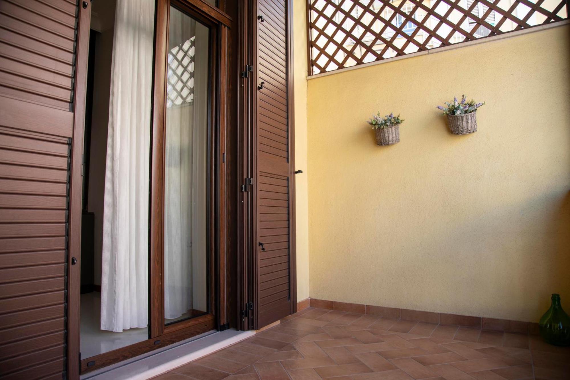 Dimora Camelia Apartamento Lucera Exterior foto